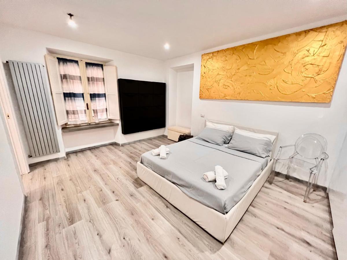 Abstract House Design Home In Center Of ตูริน ภายนอก รูปภาพ